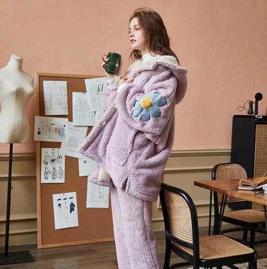 【睡衣女】冬季新款珊瑚绒加绒加厚女睡衣 学生大码可外穿家居服两件套 商品图0