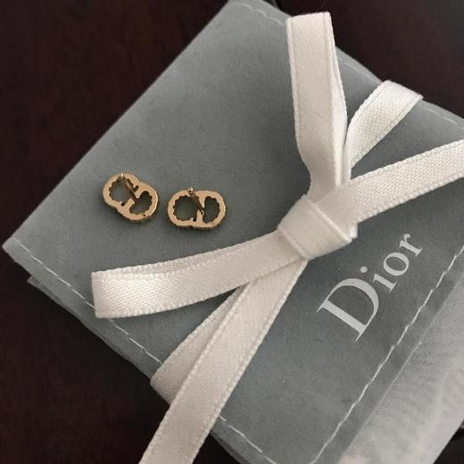 闪耀全场 cd字母耳钉 商品图1