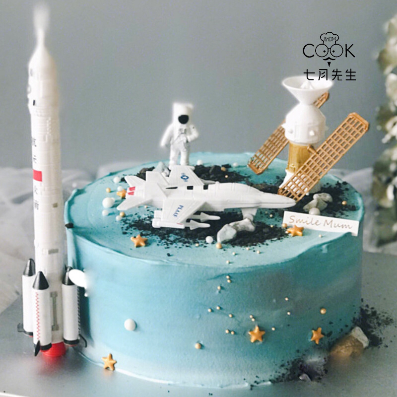 特价网红生日蛋糕摆件太空宇航员航天飞机星球创意蛋糕装饰