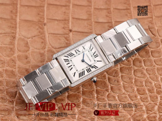 K11卡地亚坦克系列，精钢版，有24mm×31mm,中号27mm×34mm,两个尺寸，原厂鳄鱼皮带，底盖编码，均与正品一致！配贴码，一表一码！十种颜色表带！男士腕表，精钢表带，自动机械机芯，密底。 商品图9