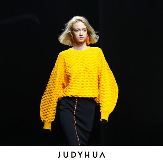 JUDYHUA秀款 几何肌理针织上衣 商品图0