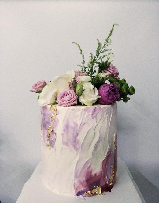 定制加高鲜花蛋糕（底层重油蛋糕） 商品图0