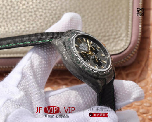 DIW劳力士宇宙计时迪通拿系列，上海7750计时机芯，表壳碳纤维材质打造，镜面双面电镀高透膜工艺，男士腕表，绢丝表带，自动机械机芯，密底 商品图4