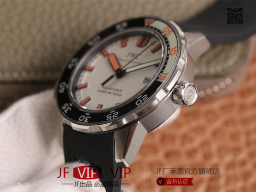 IWS万国，V2升级版，ETA2892全自动机械机芯，机芯功能结构与原装一致，镀蓝膜双面蓝宝石玻璃镜面，超强夜光效果，一级防水，男士腕表， 商品图4