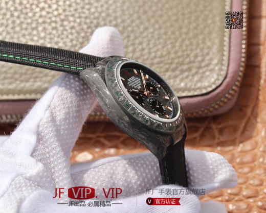 DIW劳力士宇宙计时迪通拿系列，上海7750计时机芯，表壳碳纤维材质打造，镜面双面电镀高透膜工艺，男士腕表，绢丝表带，自动机械机芯，密底 商品图4