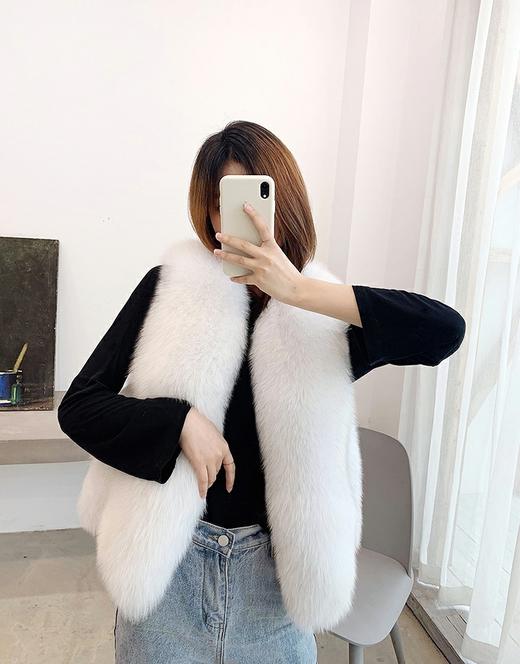 点此购买 罗意威女款皮草马甲 零132920 商品图3