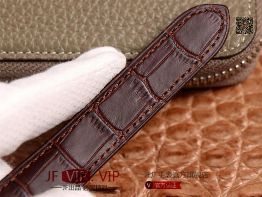 TW卡di亚山度士最新款SANTOS-DUMONT腕表，男款52x39.5mm，女款46x35mm，搭载原装进口日本9015机芯，走时稳定。采用904精钢表壳 商品图7