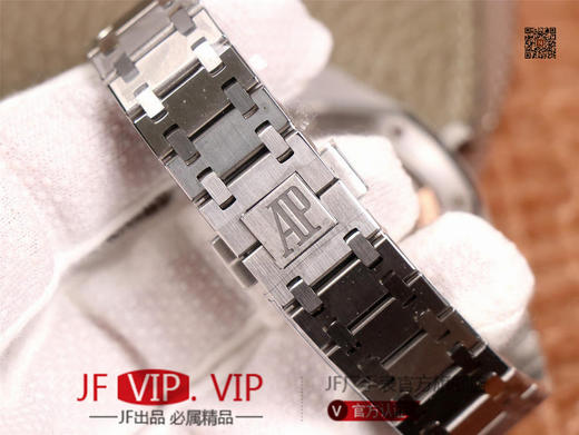 XF 爱bi皇家橡树15202，功能与正品一致，厚度8.5mm，极限还原正品厚度。上手效果非常好。男士腕表，精钢表带，自动机械机芯，透底。 商品图8