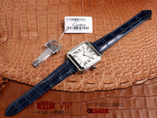 TW卡di亚山度士最新款SANTOS-DUMONT腕表，男款52x39.5mm，女款46x35mm，搭载原装进口日本9015机芯，走时稳定。采用904精钢表壳，男女腕表，皮表带，自动机械机芯，密底。 商品图8