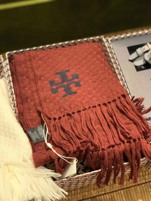 Tory burch TB圣诞精装羊毛围巾礼盒 商品图0