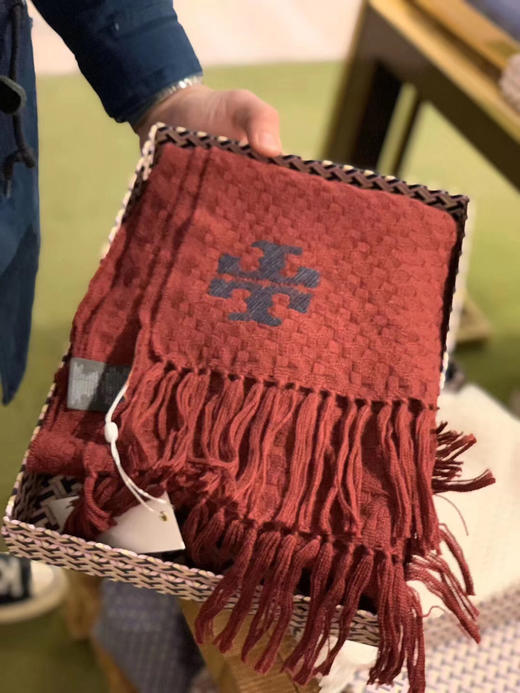 Tory burch TB圣诞精装羊毛围巾礼盒 商品图1