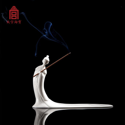 【故宫陶瓷】清心端自秀深闺-湘君陶瓷美人香插摆件（赠送线香） 商品图1