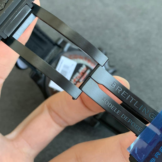 【GF究级新作】百年灵复仇者飓风系列 表径45mm 计时码表机械腕表 商品图6