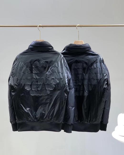 点此购买 阿玛尼男士商务休闲羽绒服 云 133889 商品图1