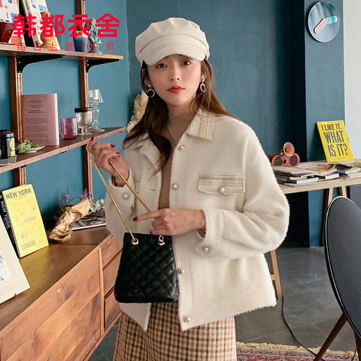韩都衣舍2020冬装新款韩版单排扣毛绒小香风短外套女OM81330樰 商品图2