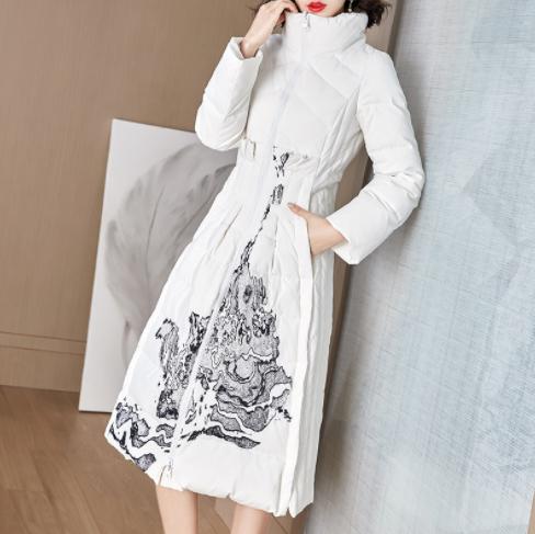 OL9419时尚保暖立领水墨印花白鸭绒羽绒服 商品图0