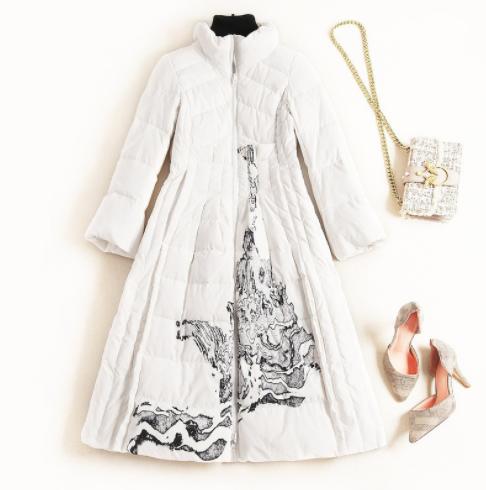 OL9419时尚保暖立领水墨印花白鸭绒羽绒服 商品图2