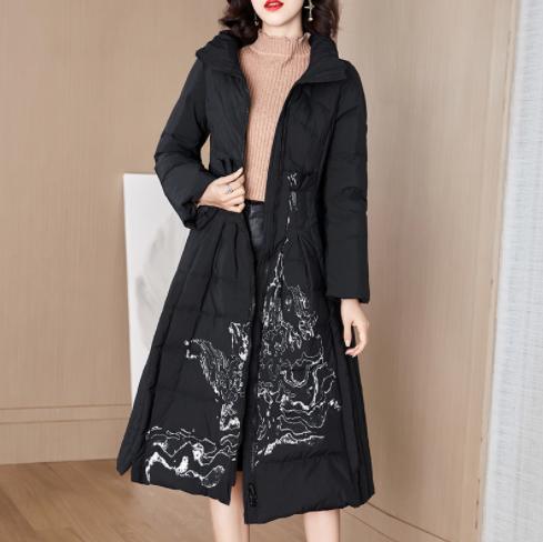 OL9419时尚保暖立领水墨印花白鸭绒羽绒服 商品图1