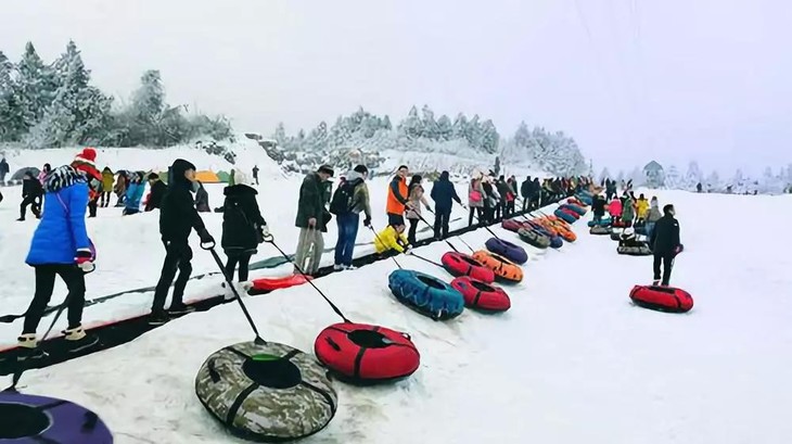 开放时间:9:00—18:00 2. 凭票可抵消园博园及滑雪场门票. 3.