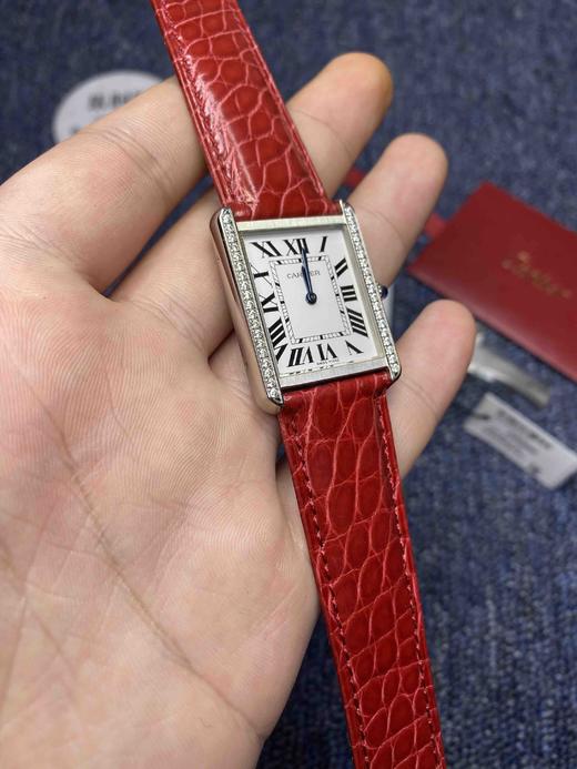 版本    卡地亚TANK 【钻圈款】坦克系列女士腕表，表盘尺寸：中号34.8X27.4mm 商品图2