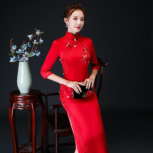 上海旗袍厂GR-2014七分袖-红秋冬新款中国风仿丝刺绣旗袍时尚改良走秀修身日常长款旗袍裙 商品图1