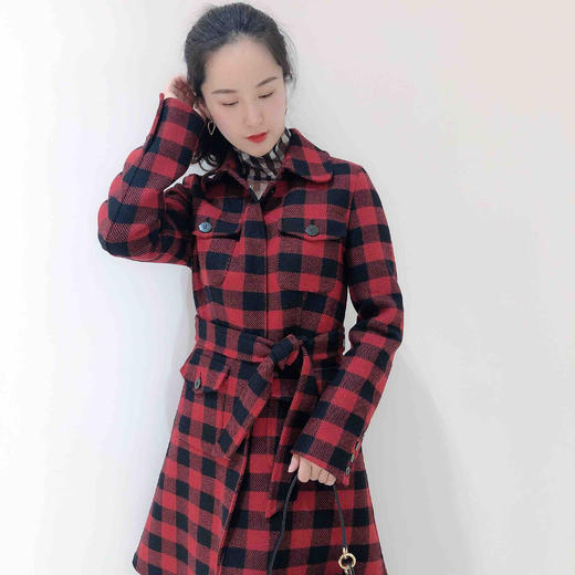 3楼恩派雅2020年早春新款新年红格纹连衣裙吊牌价5998【待调整】 商品图0