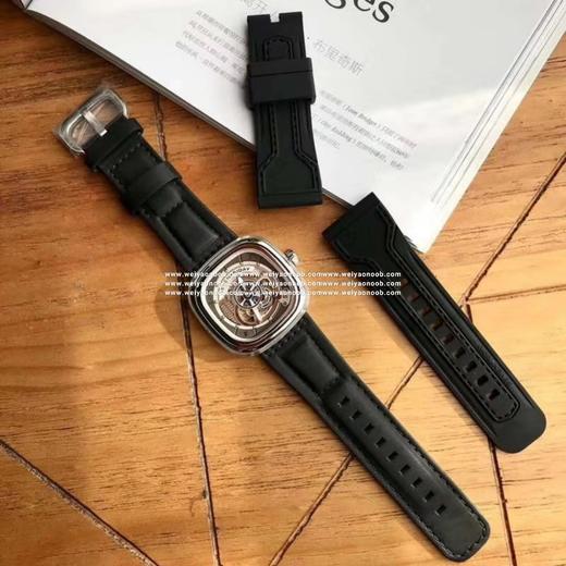 N七个星期五SEVENFRIDAY-S1/01融入新兴可循环材料，动态环上第七类可回收标志赋予了这一款表其文化内涵。皮表带，男士手表 商品图2
