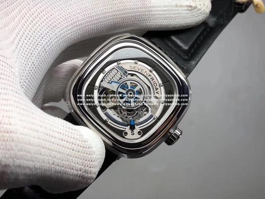 N七个星期五SEVENFRIDAY-S1/01融入新兴可循环材料，动态环上第七类可回收标志赋予了这一款表其文化内涵。皮表带，男士手表 商品图6