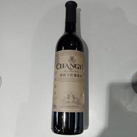 张裕干红葡萄酒（多名利）750ml
