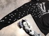 点此购买 LV男女款黑色飞机加绒连帽卫衣 ks135573 商品缩略图8