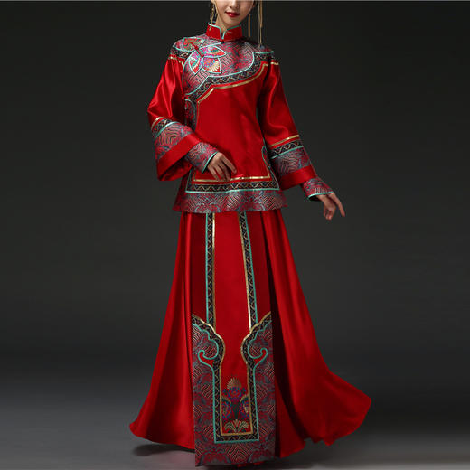 蝴蝶江水 织锦秀禾服 商品图3