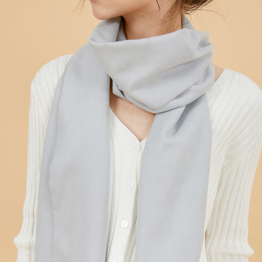 茧致·鼠你红真丝拉绒围巾 | 桑蚕丝细腻亲肤，6道起绒温暖软糯，经纬交织不易起球，6色可选（男女都适合） 商品图1