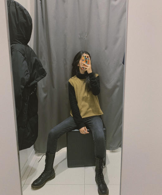 新年特价！Madden Girl 帅气女士14孔马丁靴 商品图6
