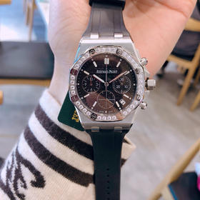 AP-  爱彼 皇家橡树离岸型计时26231ST系列超酷炫女表 色彩缤纷搭配  六针计时进口石英机芯 蓝宝石防刮玻璃 316L精钢壳套 进口橡胶带 爱彼女款中的最佳经典。