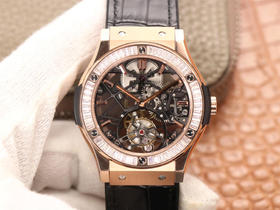 JB宇舶（恒宝）经典融合（CLASSIC FUSION）系列陀飞轮，圈口直径42mm，外壳直径45mm，厚度11.7mm。HUB6010手动上链陀飞轮机芯