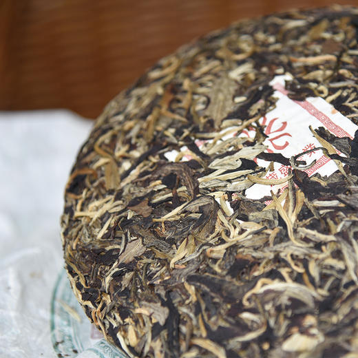 葳盛茶业2008年哈尼月光白毫饼400g 商品图3