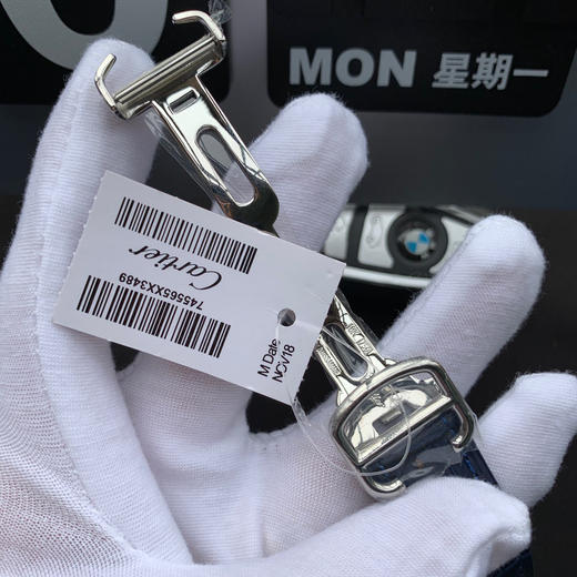 卡地亚 蓝气球系列【钻圈款】男款大号42mm 316L精钢表壳，蓝宝石镜面 搭载定制全自动机械机芯 商品图5
