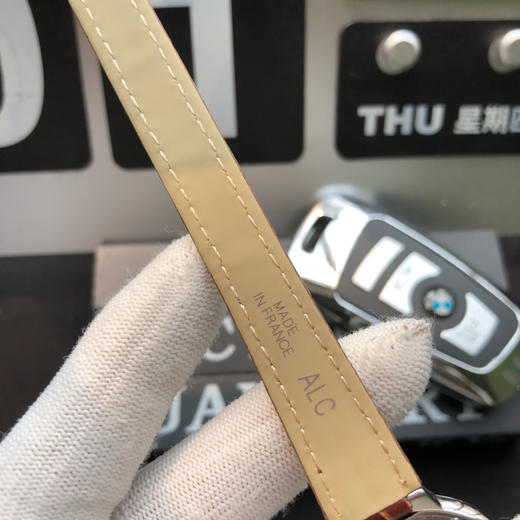    卡地亚 蓝气球系列高版本，小号28mm 316L精钢表壳，鱼眼蓝宝石镜面，瑞士石英机芯 316L精钢表带 原装双按折叠扣 认准独家品质 商品图8