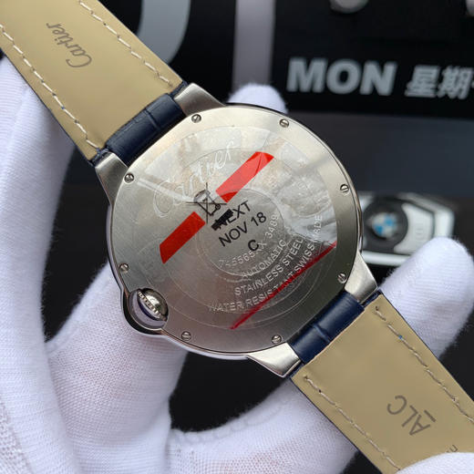 卡地亚 蓝气球系列【钻圈款】男款大号42mm 316L精钢表壳，蓝宝石镜面 搭载定制全自动机械机芯 商品图4