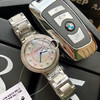    卡地亚 蓝气球系列高版本【钻圈贝母面款】 中号33mm 女士腕表，316L精钢表壳，鱼眼蓝宝石镜面，瑞士石英机芯 316L精钢表带 原装双按折叠扣 认准独家品质 商品缩略图4