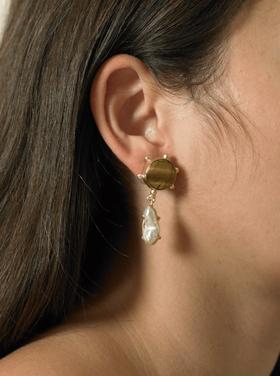 Amphi Earrings - Gold Pearl/Tigré