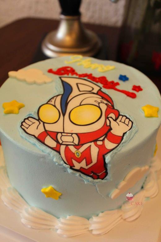 奶油蛋糕 下单前请仔细阅读商品详情 奥特曼 咸蛋超人如需增加或者修改文字 请下单备注 商品图1