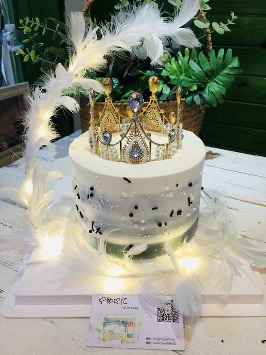 奶油蛋糕 皇冠 羽毛 星星灯 下单前请仔细阅读商品详情   如需增加或者修改文字 请下单备注  商品图0