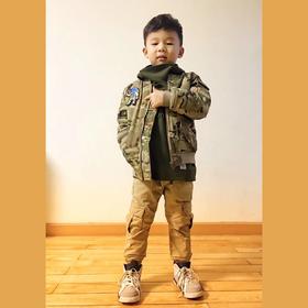 每个孩子心中都有个小军迷