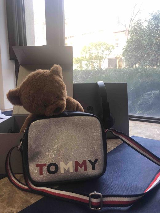 Tommy女款斜挎休闲时尚小包 商品图2