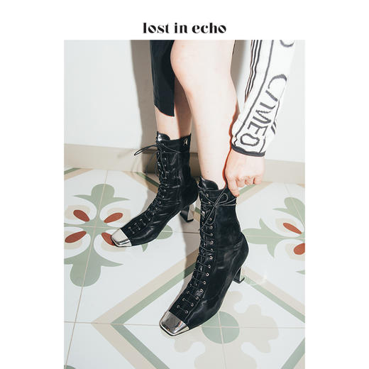 新年闪购lost in echo2020秋季黑色绑带金属方头短靴女靴 铁头方头弹力布高跟女鞋 商品图0