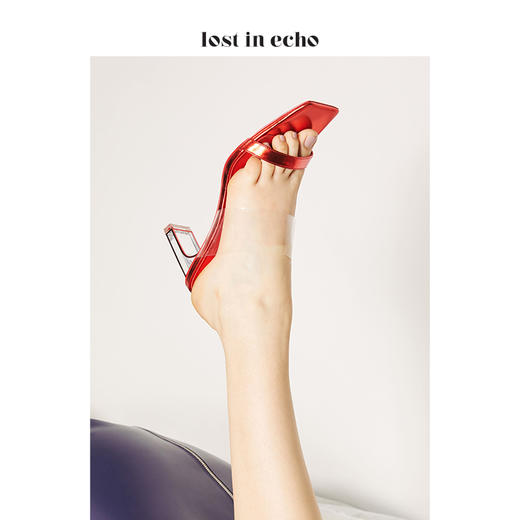 lost in echo红色时尚牛皮TPU女鞋 时尚简约透明跟一字带凉鞋 商品图0