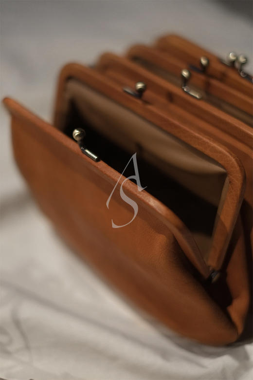 Arts&Science 驼色三口金单肩手拎两用包 商品图3