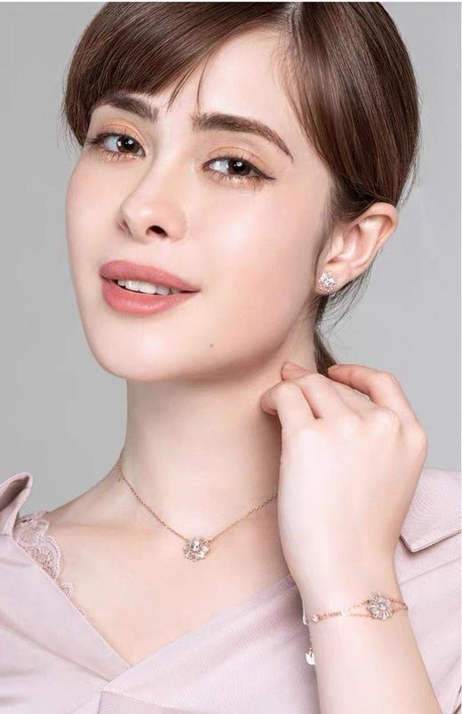 施华洛太阳花耳钉 商品图1