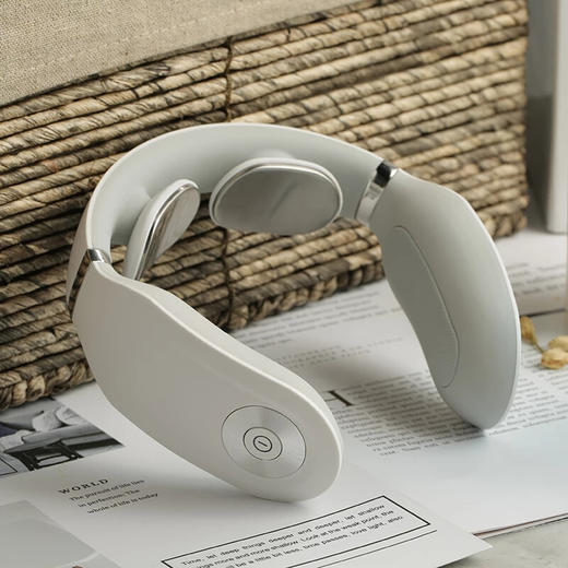 skg颈椎按摩器 颈部按摩仪多功能脖子振动脉冲家用智能护颈仪肩 商品图0